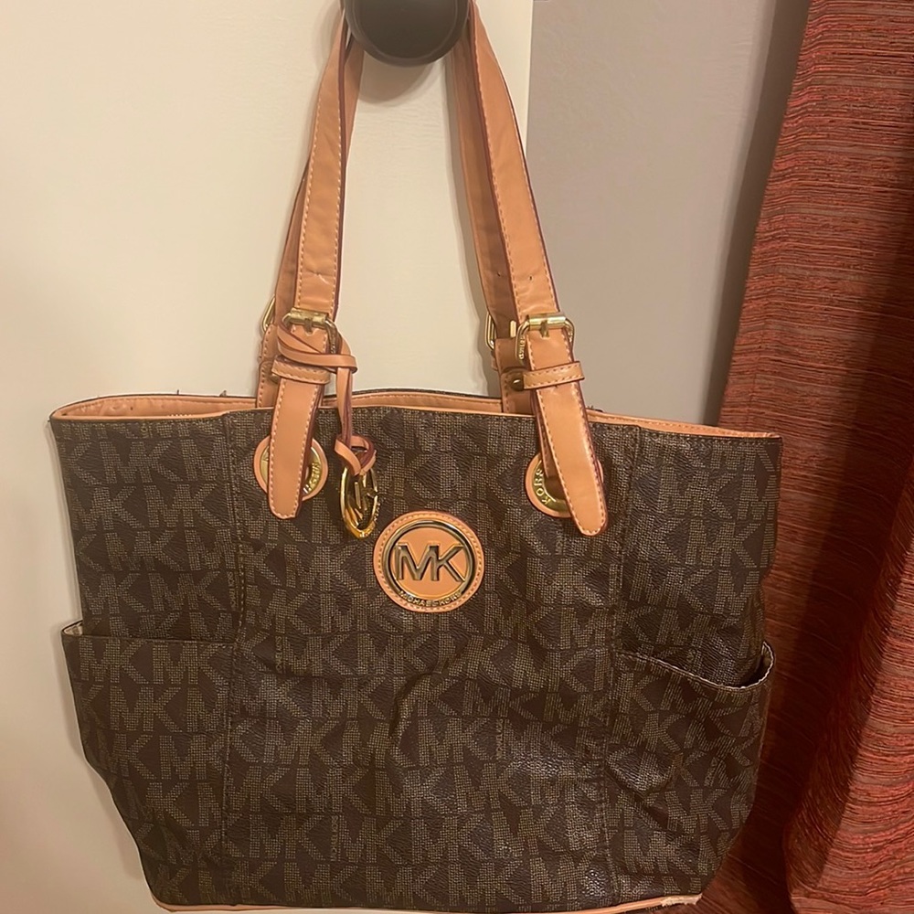 Brown Michael Kors (MK) Classic Purse